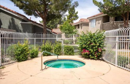 Great Amenities, Pool, Sauna Gym - Photo 29