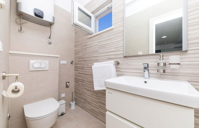 Scenic Elegant Trogir Villa With Pool - Foto 48