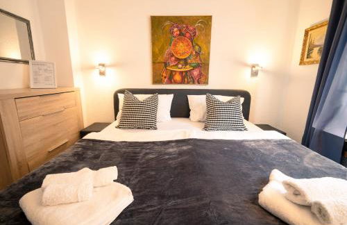 TRUTH für 5 - King Size Betten, Kamin, Garten, XXL Couch, Smart-TV - Foto 15