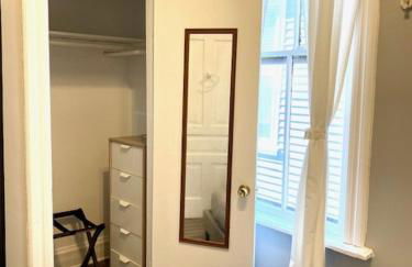 Spacious Historic Apartments In Lakeview Chicago - Walk to Wrigley, Nightlife, Shops, Hospitals - Foto 54