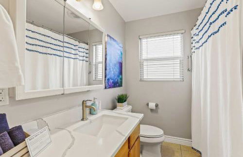 Spacious Family Home with Garage Game Room and Office! - Photo 18