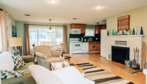 Beach Club of Oscoda - The Lakeshore Cottage - Foto 2