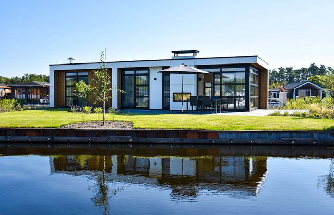 Luxury Waterfront Escape - Foto 1