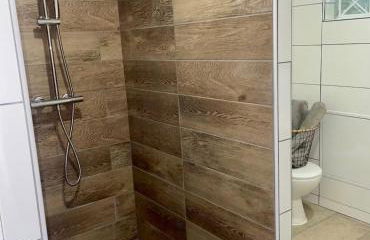 Logement jacuzzi privatif 5km du centre ville - Foto 20