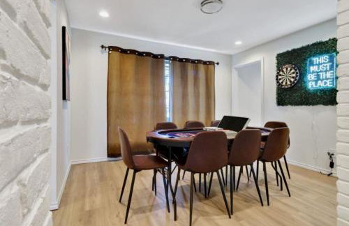 City Gem 4BR with POOL Sleeps 8 - Foto 13