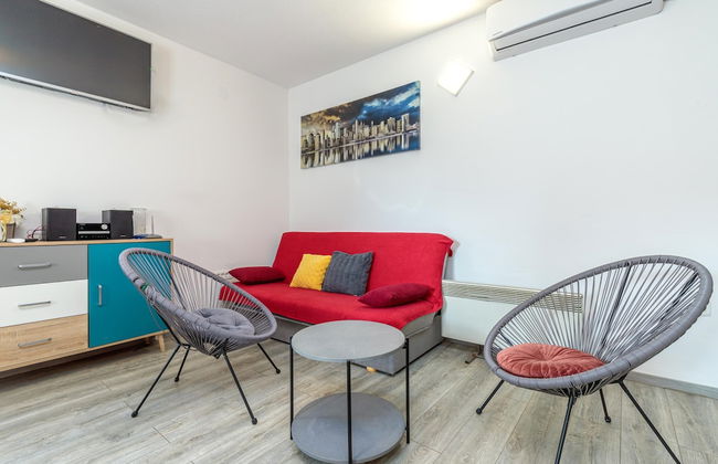 Pool House Klara With Sauna - Photo 15