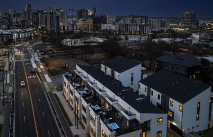 Urban Row - Rooftop Hottub - Heart of Gulch - Foto 31