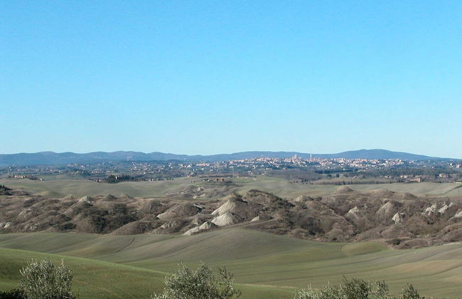 Cottage With Private Swimming Pool - Photo 20