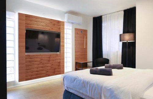 Studios 21 SKG - Foto 1