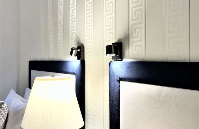 MONDRIAN Luxury Suites UNESCO Old Town - Photo 16