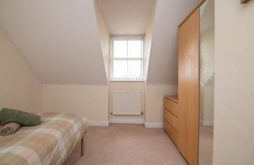 Fantastic 4 bed house with 3 bathrooms in pleasant location - Foto 15