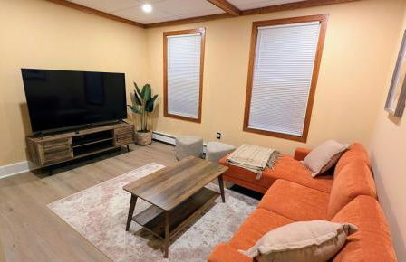 Charming 3BR near Boston, Airport and Beach with parking - Foto 5