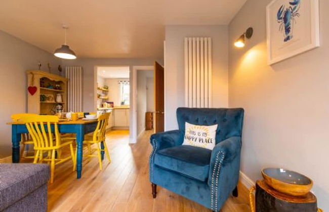 Host Stay The Courtyard - Photo 8