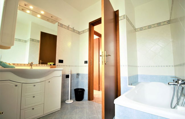 Holidaycasa Villa Iolanda - Piu Spazio piu Privacy - Photo 23