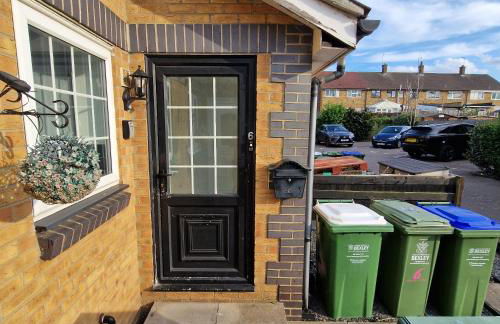 Cosy and Luxurious Home - Photo 27