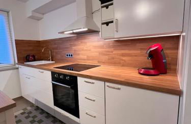 Großes Apartment 74m2 mit Balkon & Parkplatz - Steakhouse Esmeralda - Photo 5