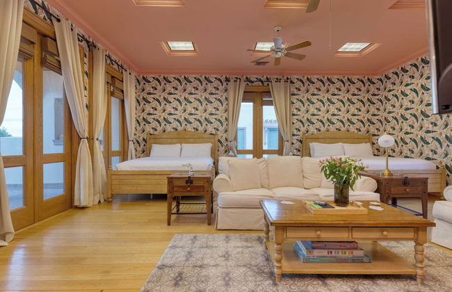 The Pond Estate by Avantstay Maximalist Designer Compound w/ 2 Casitas, Indoor + Outdoor Pools, Tennis Court, & Gorgeous Mountain Views 12k Sqft - Foto 41