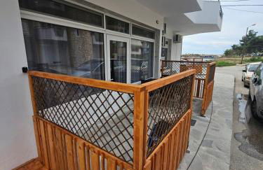 Beach Apartment B - Photo 10