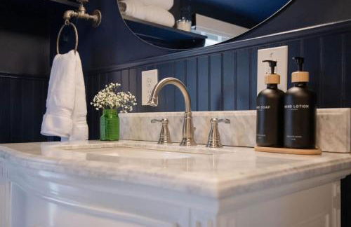 Leipers Fork Village Bungalow with Hot Tub & Firepit - Foto 22