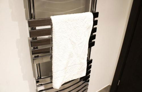 The Ivy Abode, Stylish 2-Bed Apartment Free Parking - Foto 27