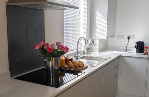 Crossways - a modern two bedroom village apartment close to cheltenham - Photo 20