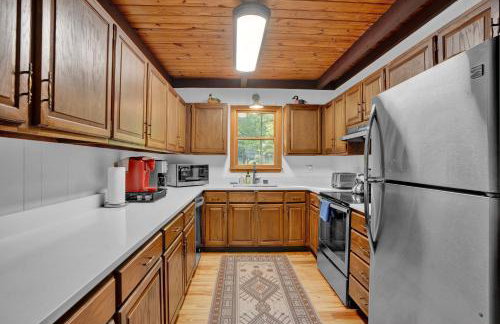 Lakefront Home, Hot Tub, Pool Access, Boats, Pets - Photo 41