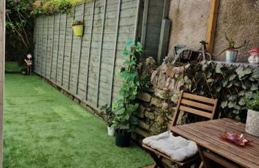 Tynant House- Cosy 3 bed house- Near City Centre and FREE parking - Foto 8