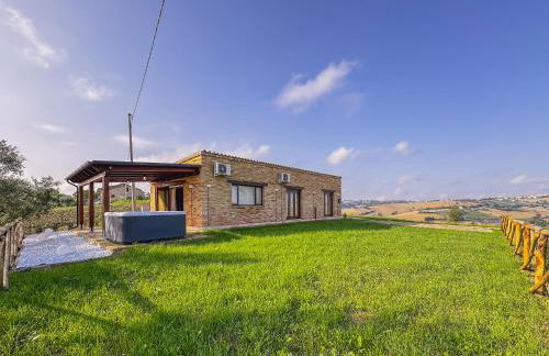 Private Pool & Jacuzzi with View by Host Hero - Foto 2