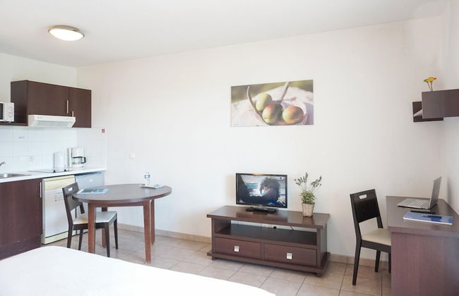 Comfort Aparthotel Six-Fours - Foto 13