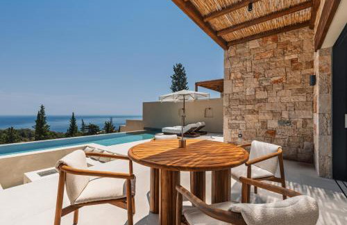 Nousa Villas, Private Luxury Retreat with Ionian Sea Views - By Villa Mana Gers - Foto 100