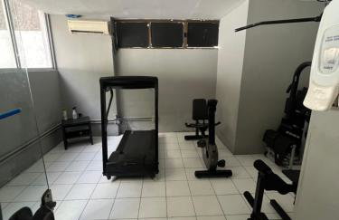 Apto com piscina e garagem para até 04 hóspedes perto SSA Shopping - Foto 7