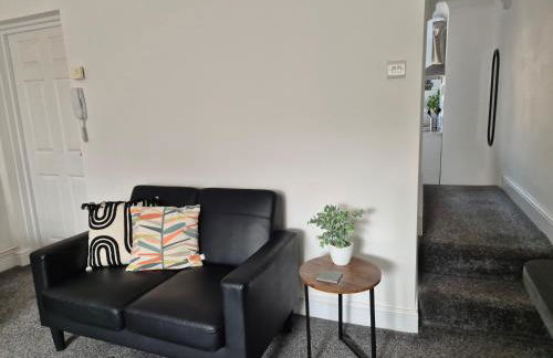 2 Bed Maisonette with Sofa Bed - Ideal for Groups #26C - Foto 52