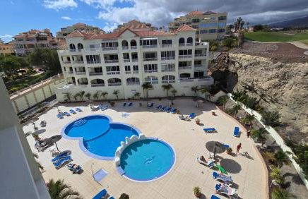 Mona Golf - South Tenerife - Aircon, private parking with heated pool - Photo 31