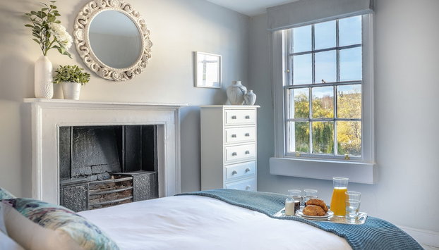 The Apartment, Bath - Photo 2, Image principale