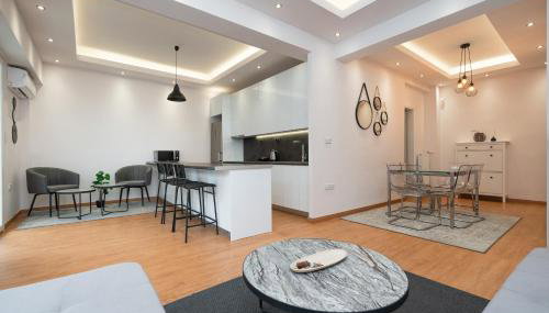 Modern Family Apartment w/Balcony near Acropolis - Foto 2