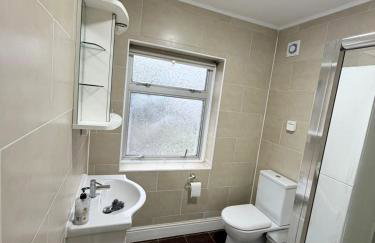 5 Bed cosy family home near Heathrow l London - Foto 22