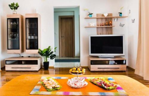 Over the skyline - Photo 24