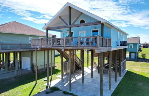 3BR Beach Retreat - Tiki Bar, Ocean Deck, Pet-Friendly & Sleeps 10 - Foto 6