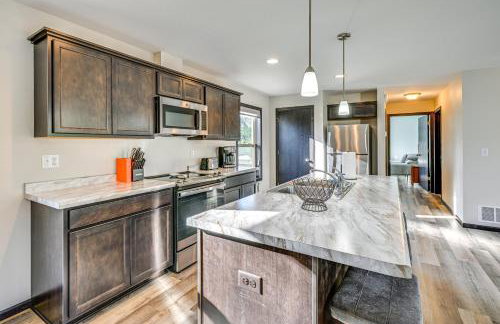 Golf, Hike and Boat Home with Fire Pit in Friendship - Foto 4