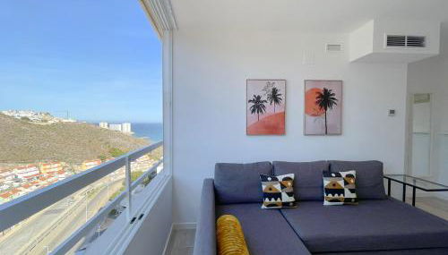 NUEVO, primera linea de playa, con piscina y vistas al mar - Foto 5