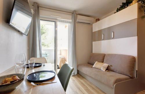 L'écrin, Studio Cosy, MBS, Wifi, Parking, Clim - Foto 10