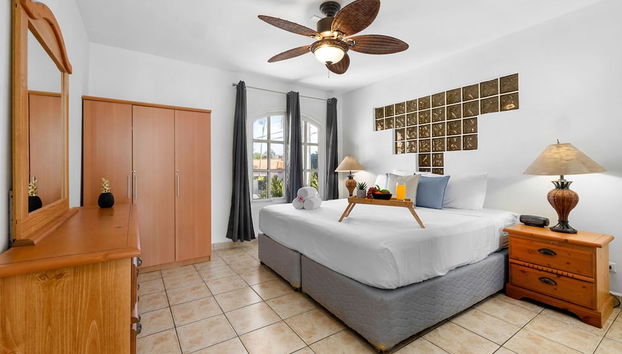 1BR Condo Wacamaya Condos Great Pool Location - Foto 5, Habitación