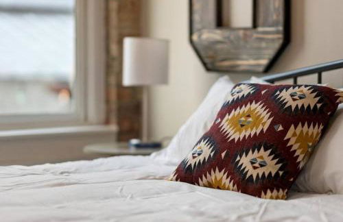 Findlay Suites Explore OTR with an Outdoor Deck - Foto 19