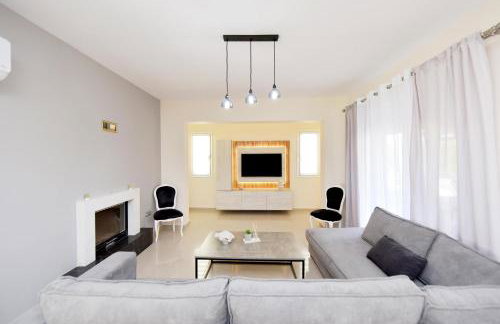 Seraina House - Photo 4