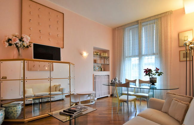1 bedroom Apartment in Milan - Photo 2
