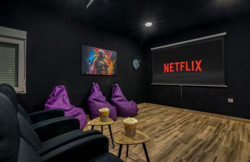 VILLA T to15 min from Puy du Fou Billiar, Movies, BBQ,Pool - Foto 47