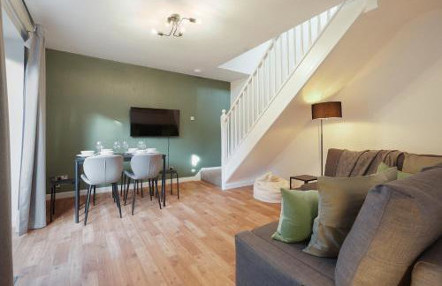 Tapton View - Modern Stay Near Chesterfield Town Center, Train Station & the Peak District - Foto 2