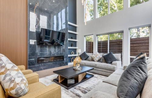 Luxurious Newly Built 5BR 5BA | Rooftop W/ Grill - Foto 13