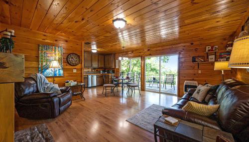 Wonderful Mountain Cabin Rental with a Fire Pit in Smithville, Oklahoma - Foto 2