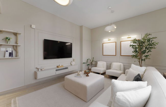 Maison Privee - Charming Retreat w/ Panoramic Views on Yas Island - Photo 12